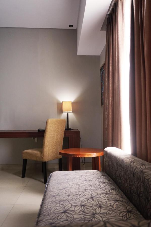 Grand Hatika Hotel Tanjung Pandan Eksteriør billede