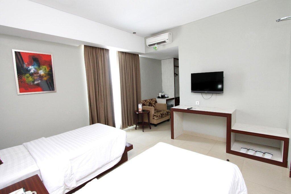 Grand Hatika Hotel Tanjung Pandan Eksteriør billede