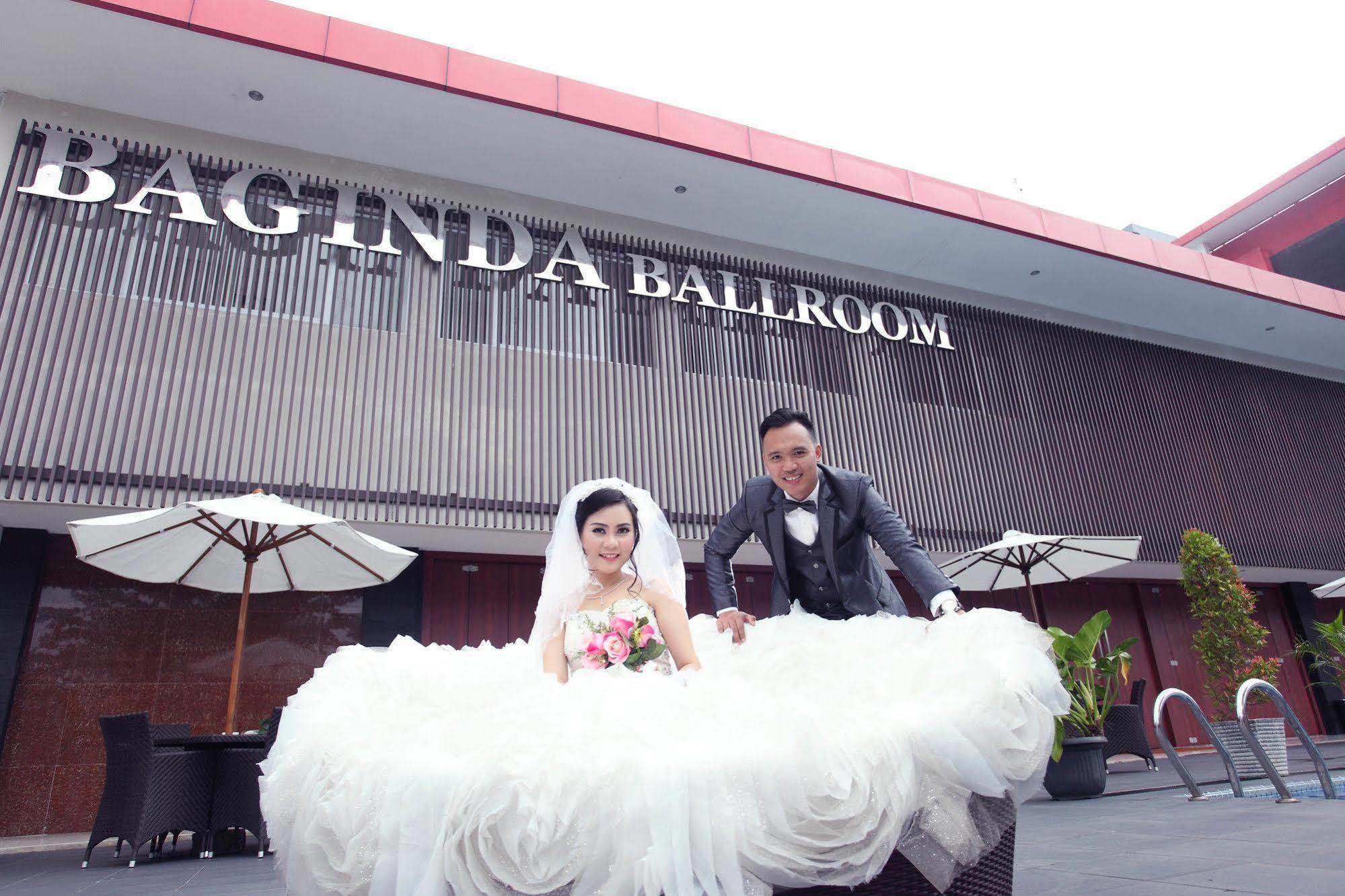 Grand Hatika Hotel Tanjung Pandan Eksteriør billede
