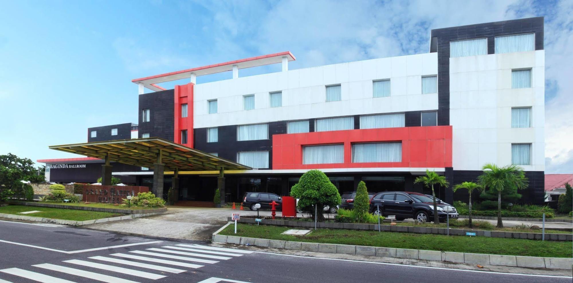 Grand Hatika Hotel Tanjung Pandan Eksteriør billede